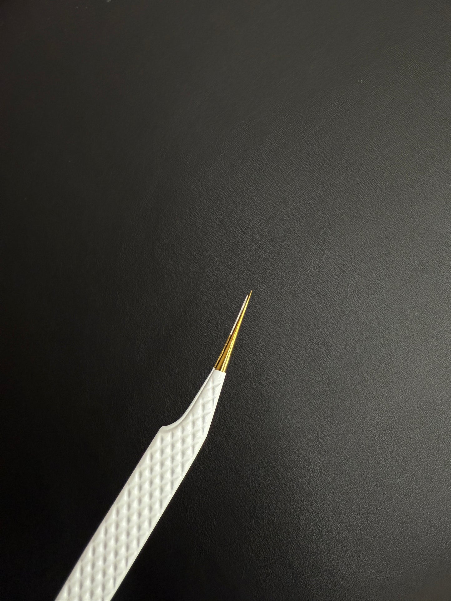 VIP White Gold Tweezers
