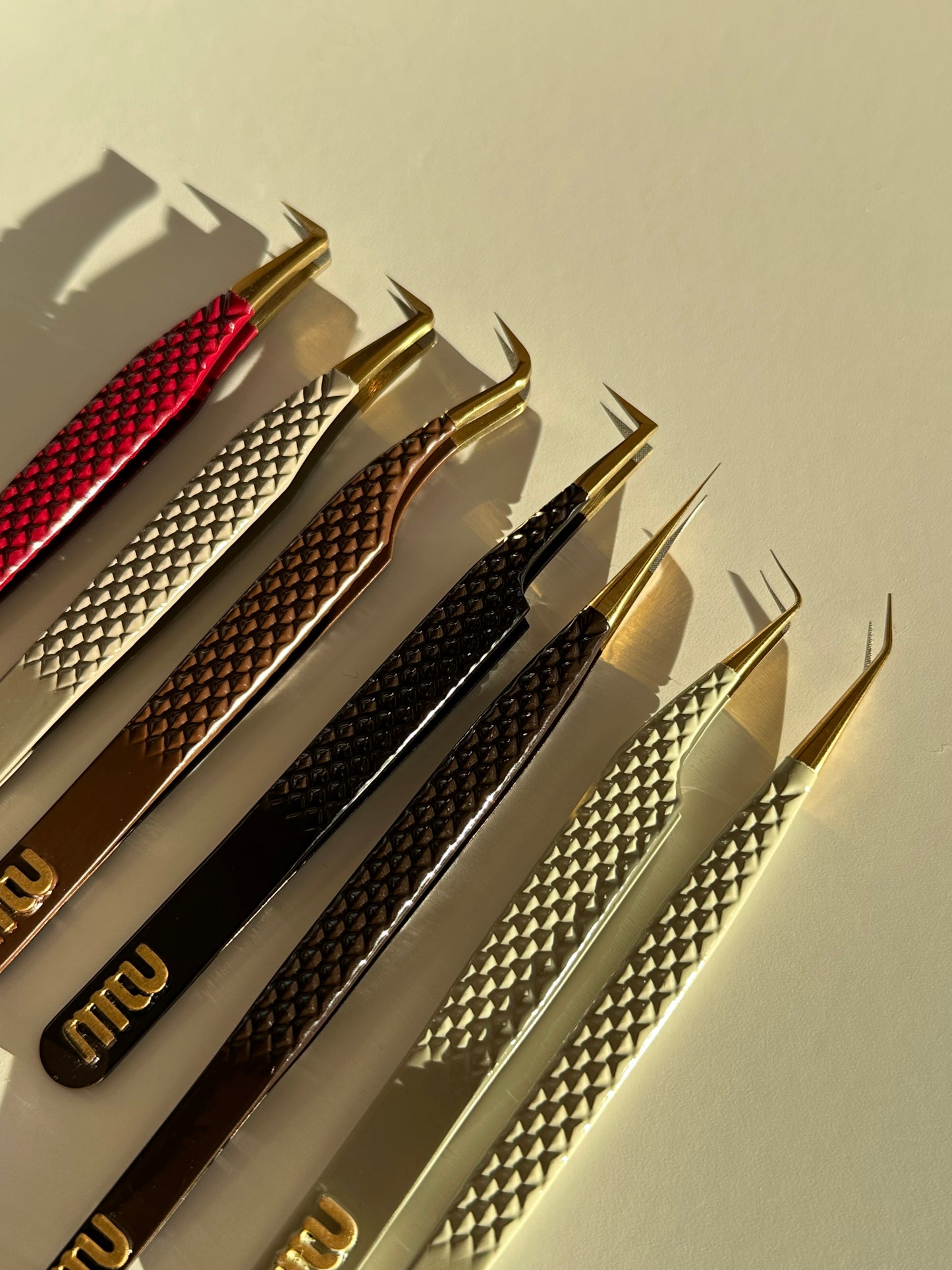 MIU MIU TWEEZERS FIBER